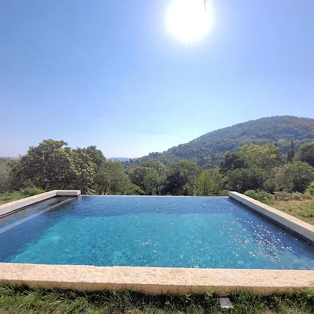 Domaine De La Cascade Parfumee * Grasse