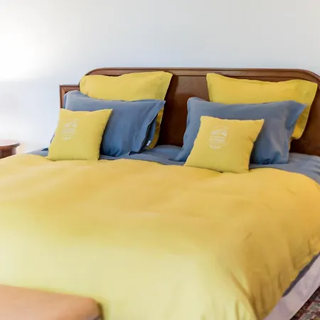 Domaine De La Cascade Parfumee Bed & Breakfast