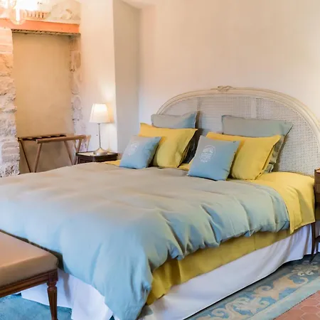 Domaine De La Cascade Parfumee Bed & Breakfast
